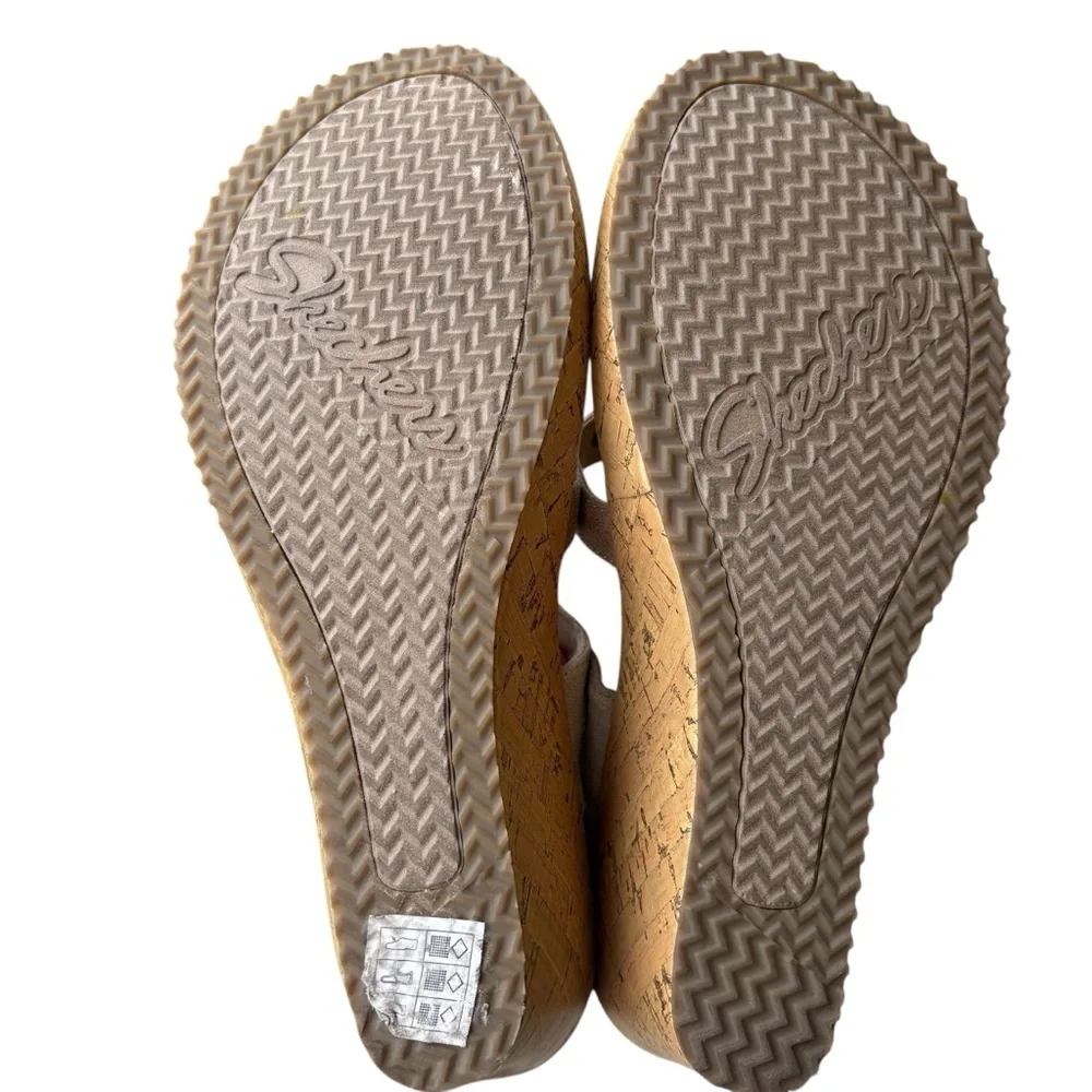Skechers Luxe Foam Sandals Women's Tan Beige Comfort Platform Wedge Slip On 11